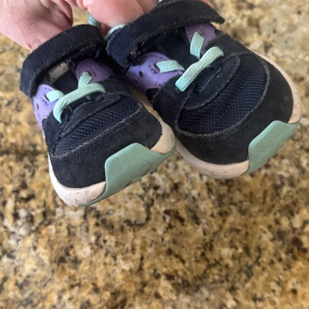 Saucony Kids' Navy and Mint Sneakers